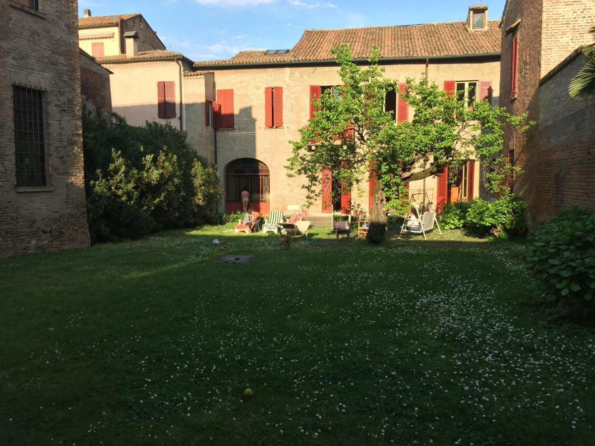 Palazzo Sabbioni Suite Del Conte Elegant Suite In Old Monastery City Center Ferrara Ngoại thất bức ảnh